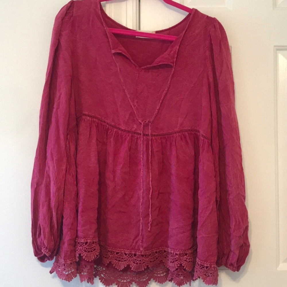ALTAR’d STATE Women’s M Top